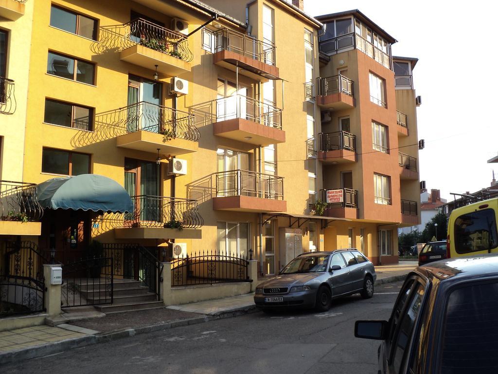 Meni Apartments And Guest Rooms Sozopol Kamer foto