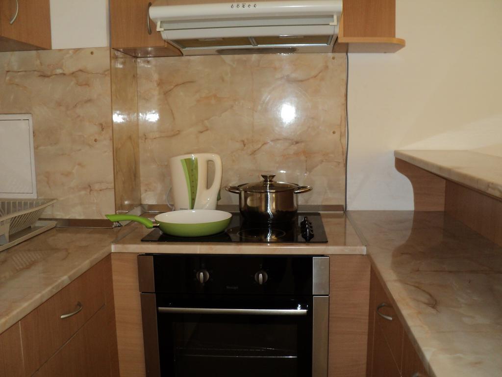 Meni Apartments And Guest Rooms Sozopol Buitenkant foto