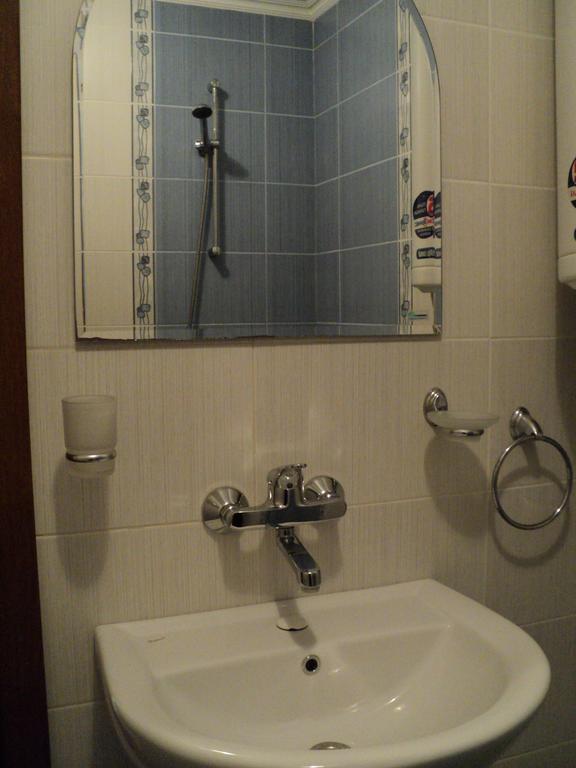 Meni Apartments And Guest Rooms Sozopol Buitenkant foto
