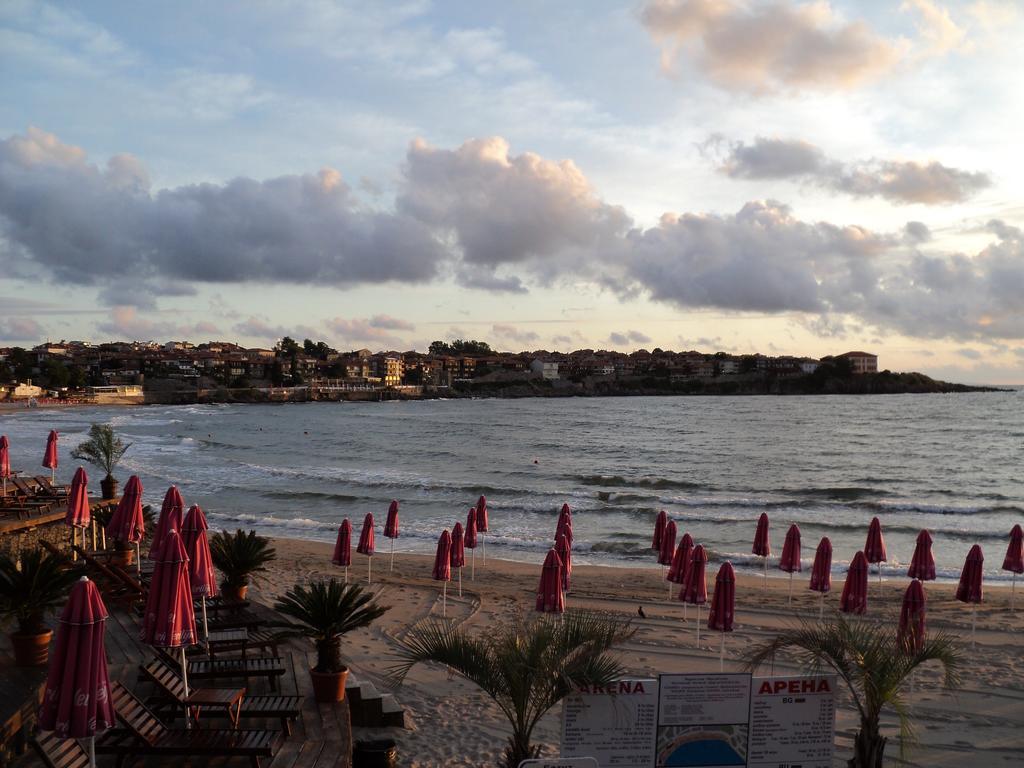 Meni Apartments And Guest Rooms Sozopol Buitenkant foto